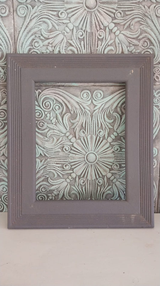 Polystyrene Frame - 47.5cm x 56xm